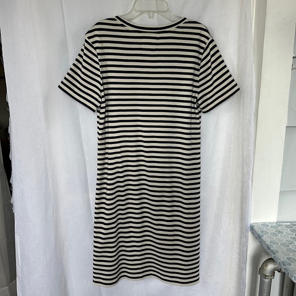 3/$20 💥 Lou & Grey T-Shirt Dress Short Sleeve Cream & Navy Stripe Print Cotton - Picture 12 of 15